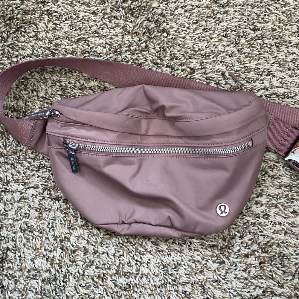 Lululemon City Adventurer Belt Bag (Twilight Rose) Gem